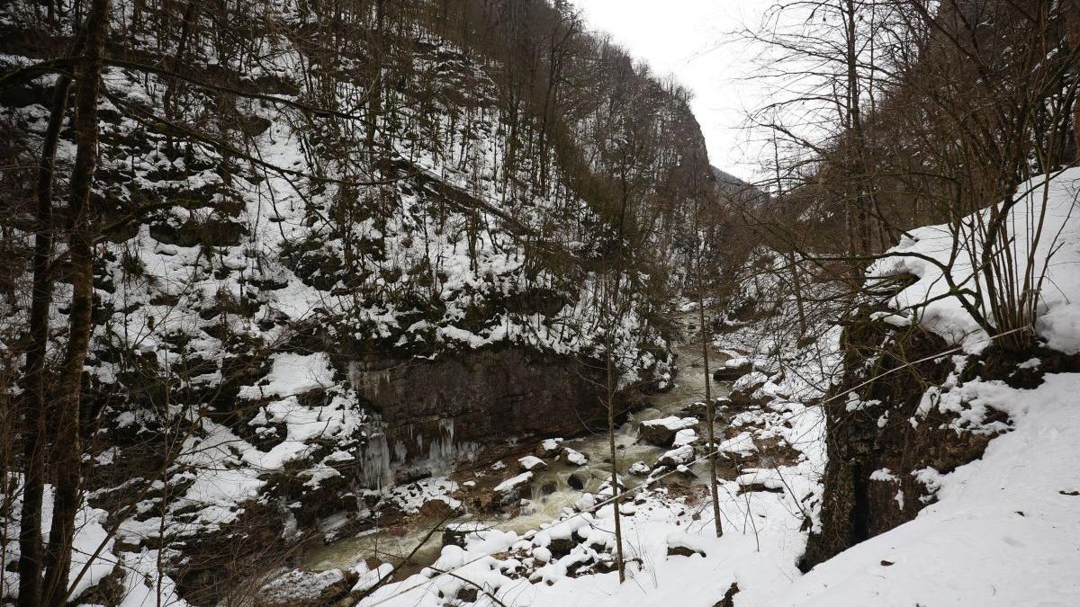 Vânt puternic și primii nori de zăpadă la munte: ANM a emis avertismente meteo pentru câteva regiuni