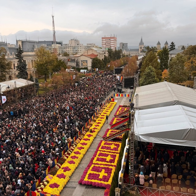 Arhiepiscopia Iașilor va oferi burse de până la 4.000 de lei pentru tineri cu rezultate excepționale
