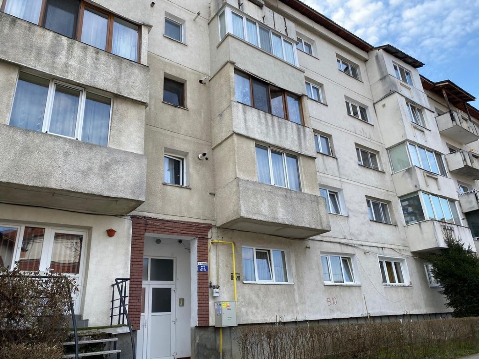 Riscul de impozit dublu pentru proprietarii care au închis balconul fără autorizație