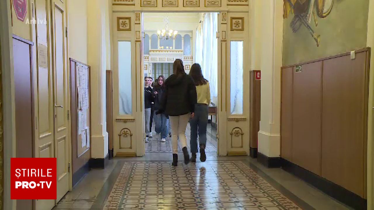 Directori de top din București pierd mandatele după testarea de competențe