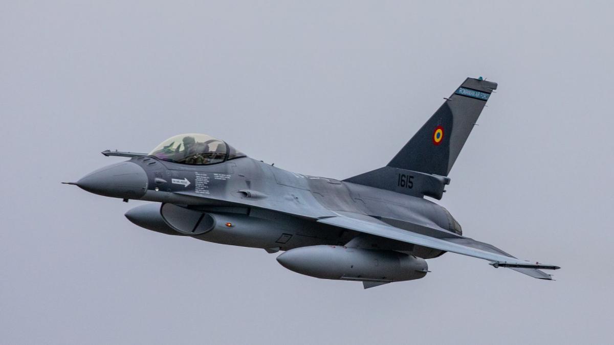 Alerte RO-Alert în Tulcea și Galați după ce două ținte aeriene au intrat în spațiul aerian al României