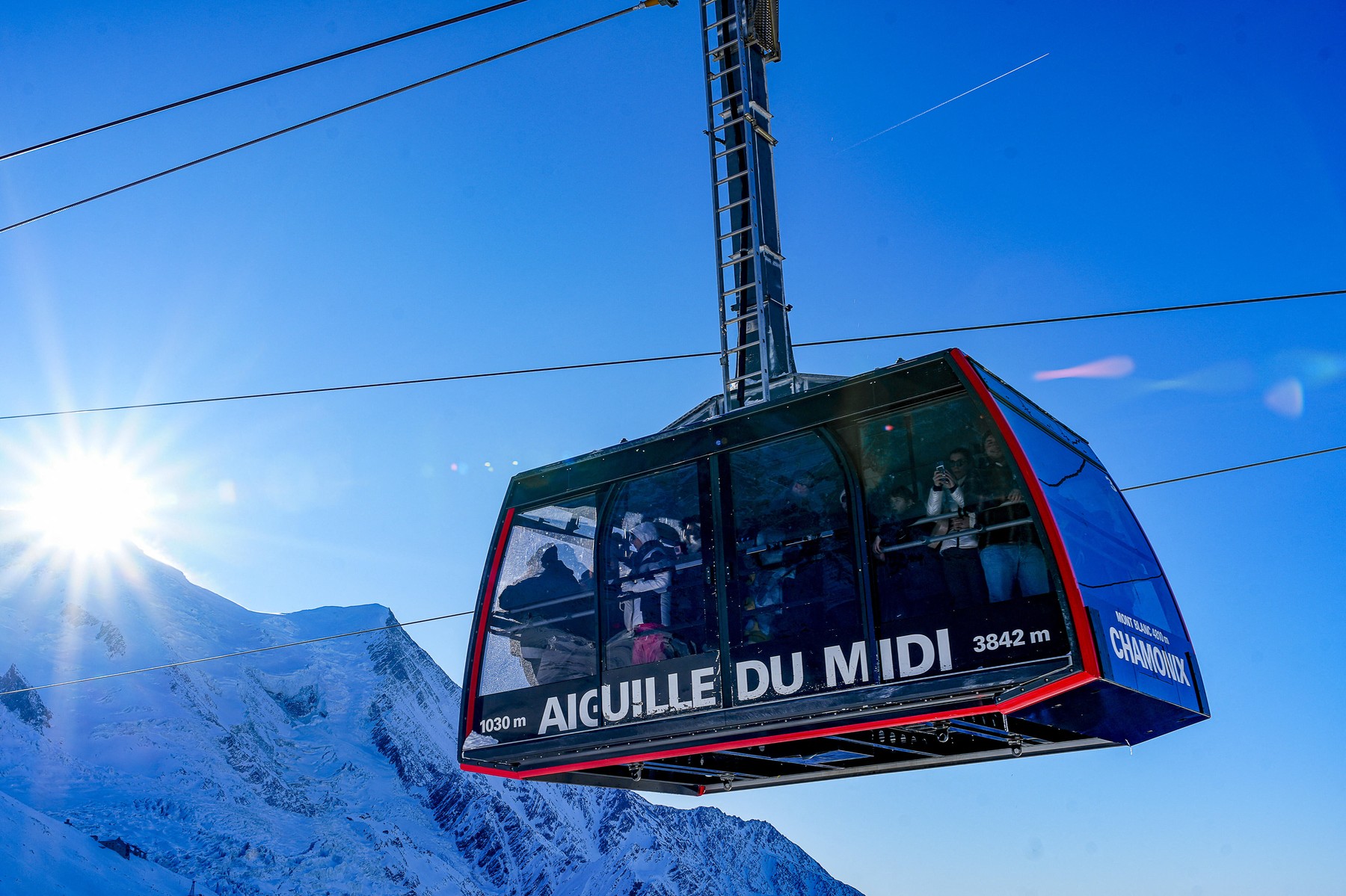 Mont Blanc își pierde înălțimea: vârful celui mai înalt munte din Europa de Vest a scăzut cu peste un metru