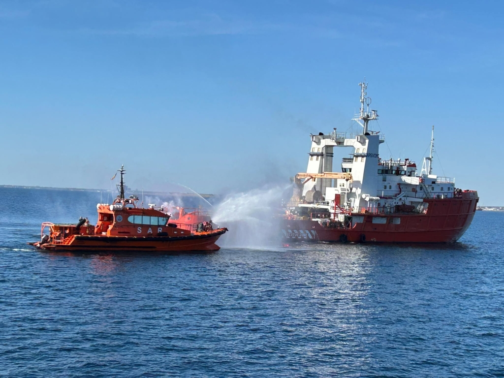 Misiune de salvare pe Marea Neagră: o navă a cerut ajutor în apropiere de Sulina