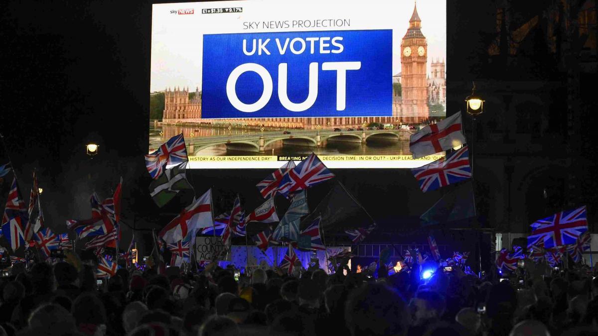 Londra caută o cale de revenire spre Uniunea Europeană după un deceniu de Brexit