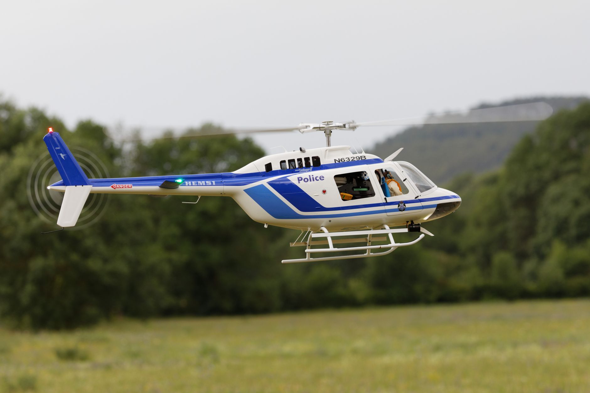 Monitorizare aeriană în Mureș: Șoferi amendați și lăsați fără permis după depășiri surprinse din elicopter