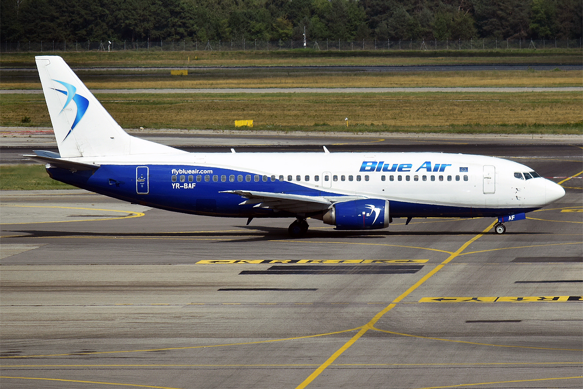 Avionul Blue Air blocat sub un pod va deveni atracție pentru copii la Voluntari