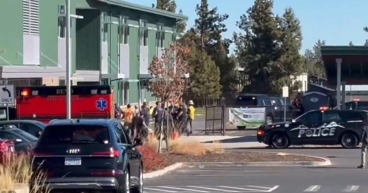 Tragedie în SUA: Un adolescent a ucis trei copii și un profesor într-o școală din Oregon