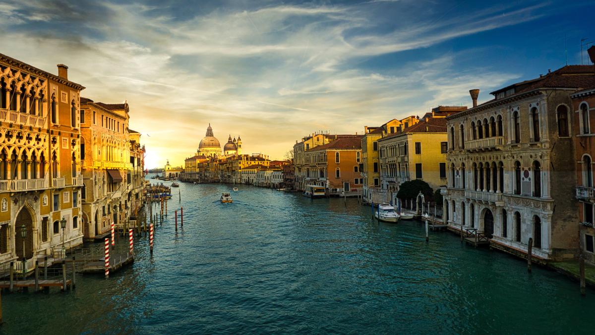 Veneția extinde perioada de aplicare a taxei de acces pentru turiști. Cât vor plăti vizitatorii