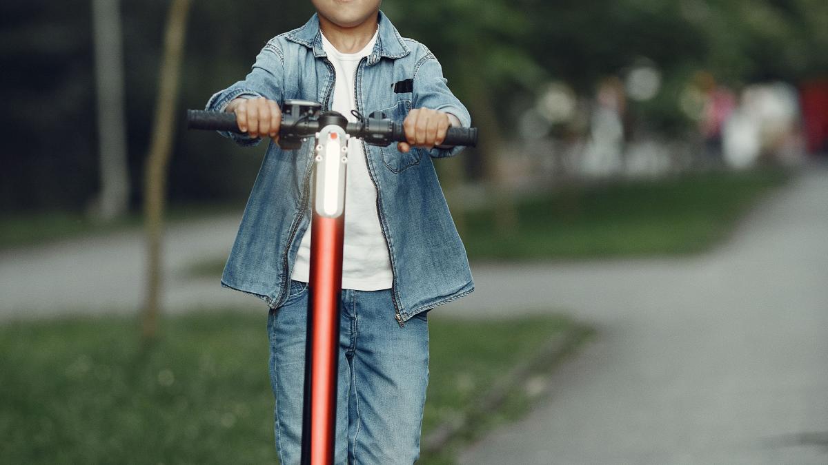 Titi Aur propune educația rutieră de la grădiniță pentru a reduce accidentele cu trotinete electrice