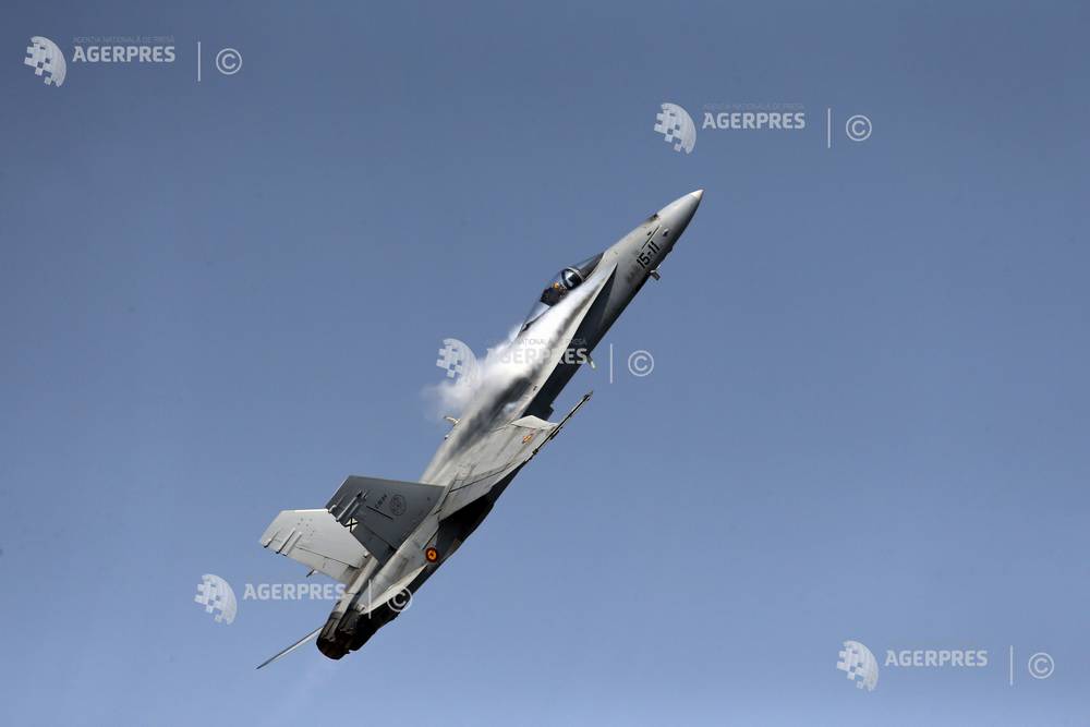 Două avioane F-18 spaniole au fost ridicate de la baza Mihail Kogălniceanu după detectarea unei ținte aeriene