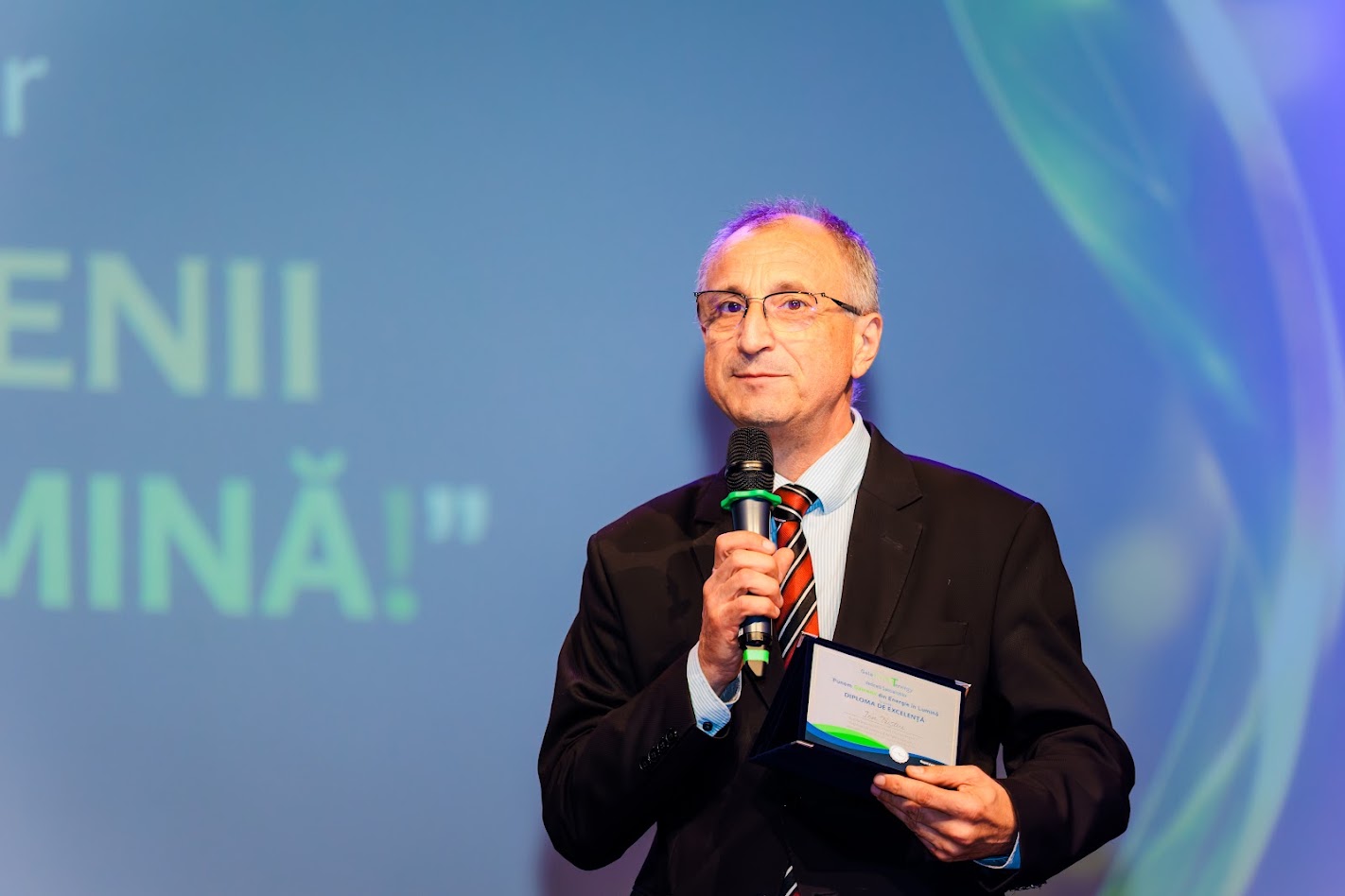 Profesorul Ion Triștiu a fost premiat la Gala InvesTenergy pentru excelența în domeniul energetic