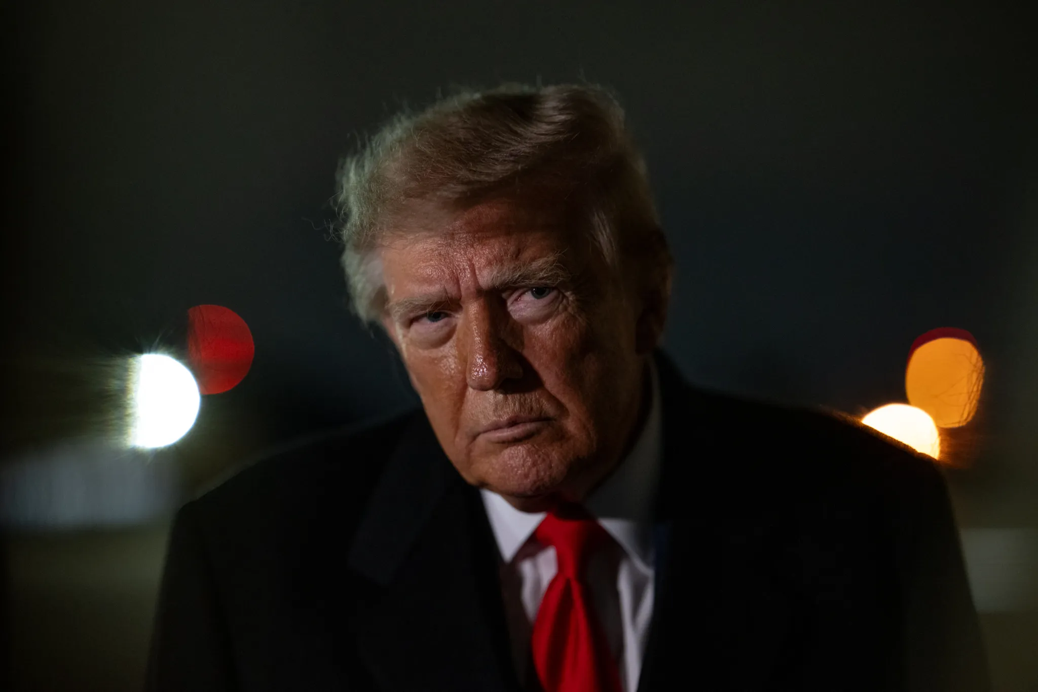 Donald Trump a comentat protestele din Franța: „Pare să fie un loc al naibii de bun pentru organizat revoluții”