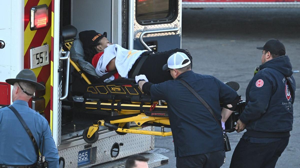 Tragedie în Statele Unite: Un camion a intrat pe terenul de fotbal și a lovit mai multe persoane