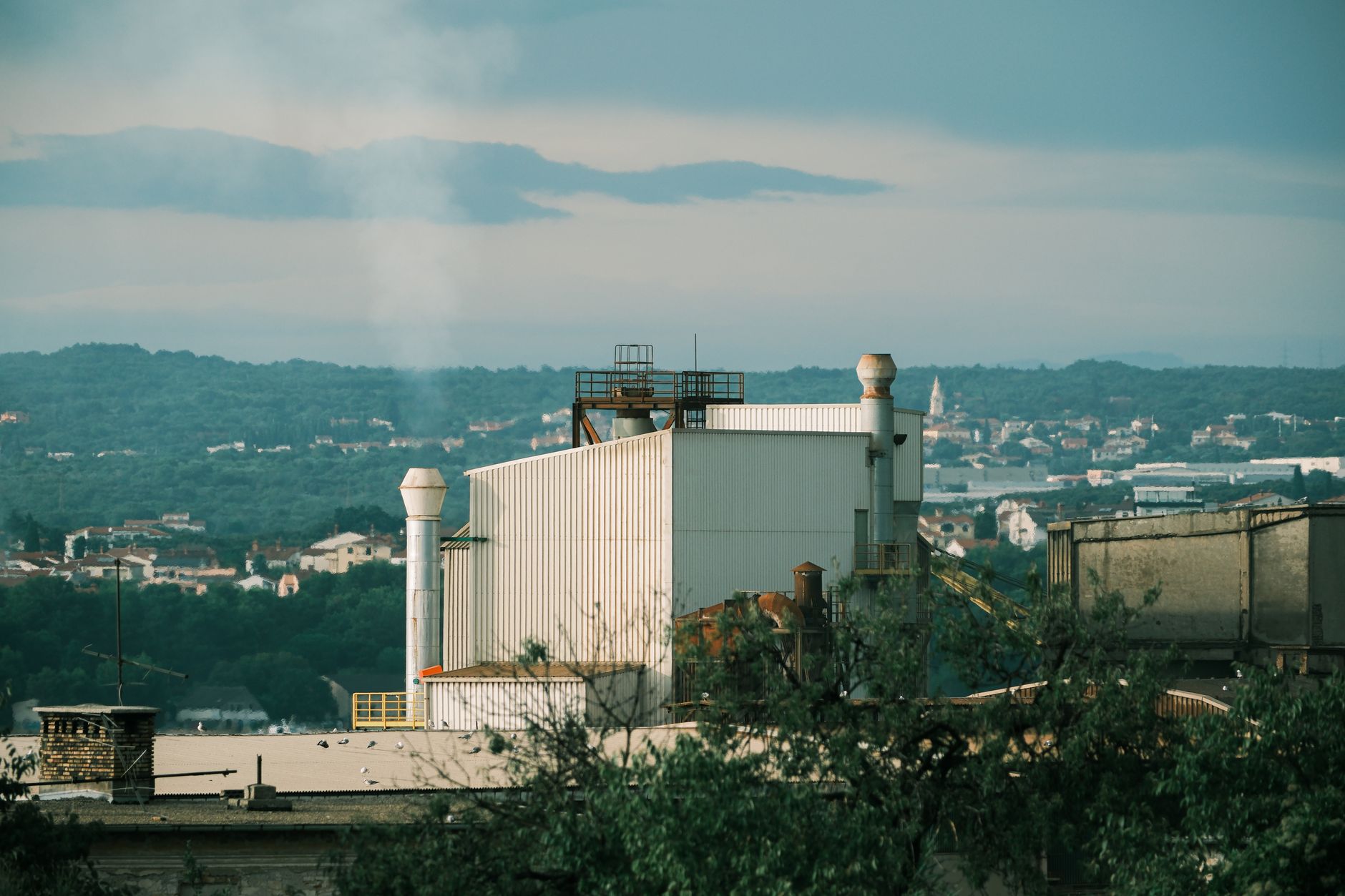 Explozie și incendiu la fabrica de amidon din Medgidia: două persoane rănite