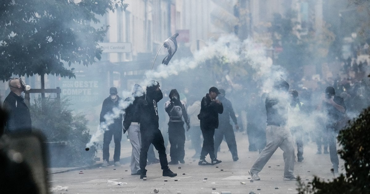 Revoltă masivă în Franța: Elevii și studenții blochează școlile și universitățile din cauza condițiilor de învățământ