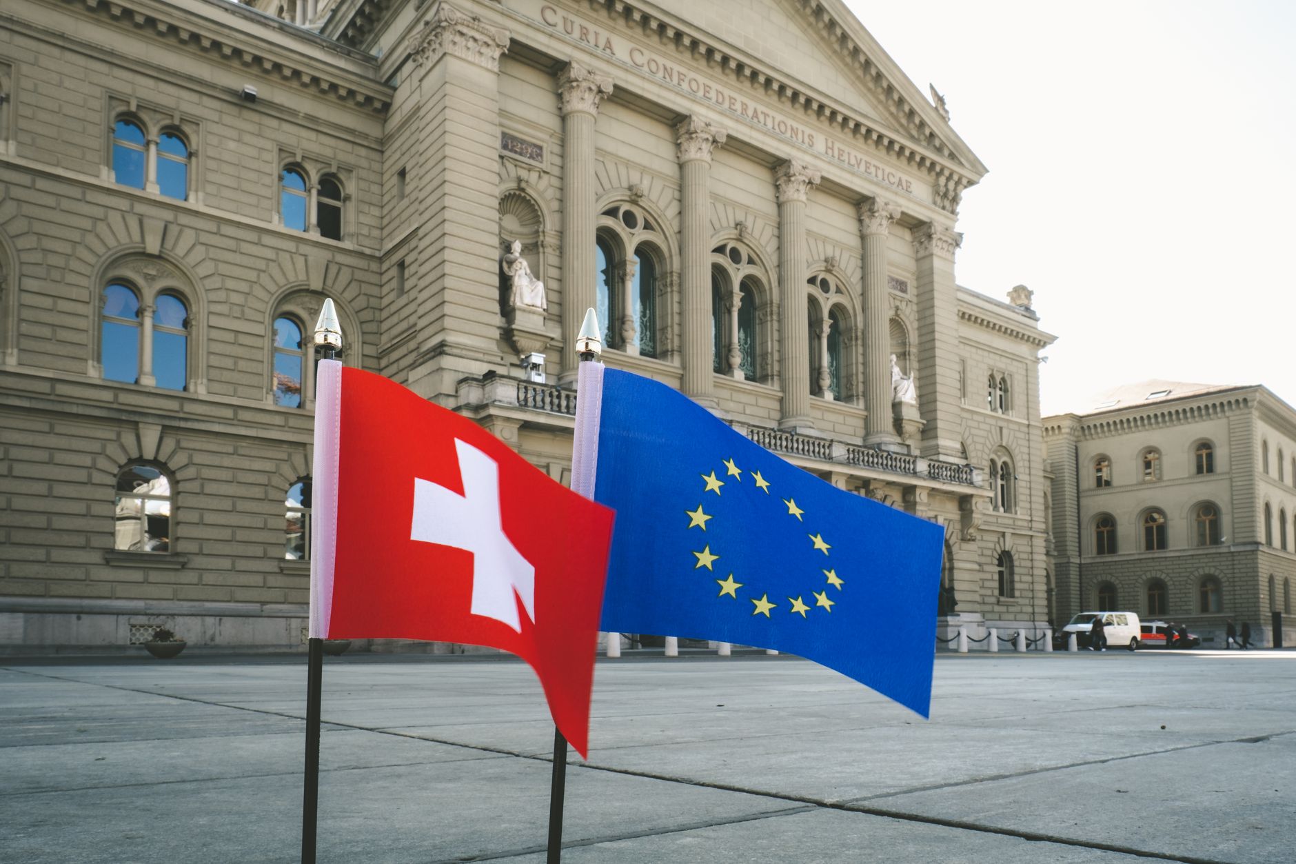 Franța cere clarificarea statutului de membru asociat în relația dintre UE și Canada