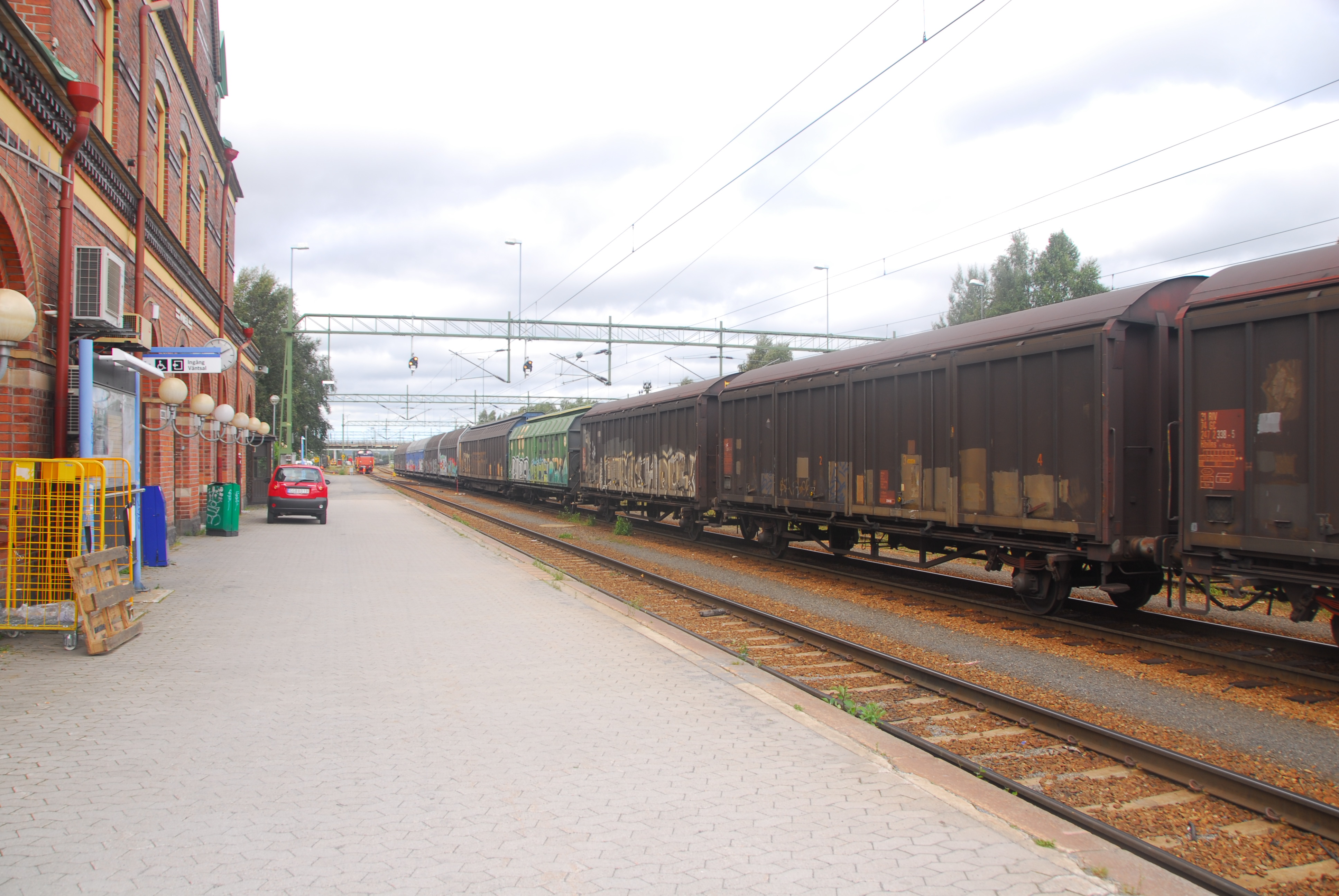 Transportul feroviar în România: Scade numărul de pasageri, dar cresc volumele de mărfuri