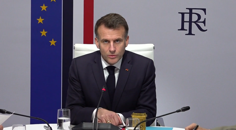 Emmanuel Macron cere explicații pentru eșecul serviciilor de informații după violențele masive din Franța