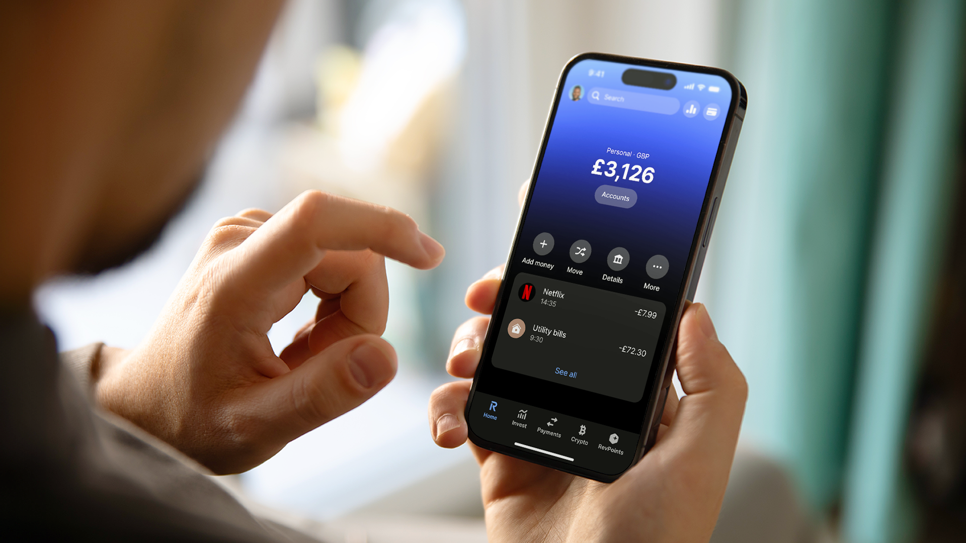 Revolut modifică tarifele pentru transferurile internaționale și introduce sistemul BLIK în România
