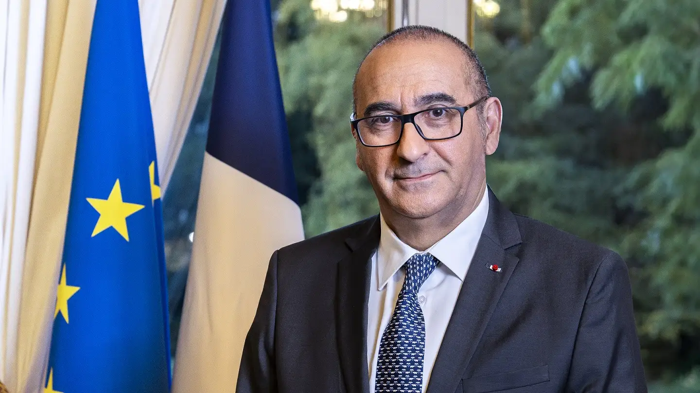 Ministrul francez de Interne admite că autoritățile au pierdut controlul în timpul protestelor violente