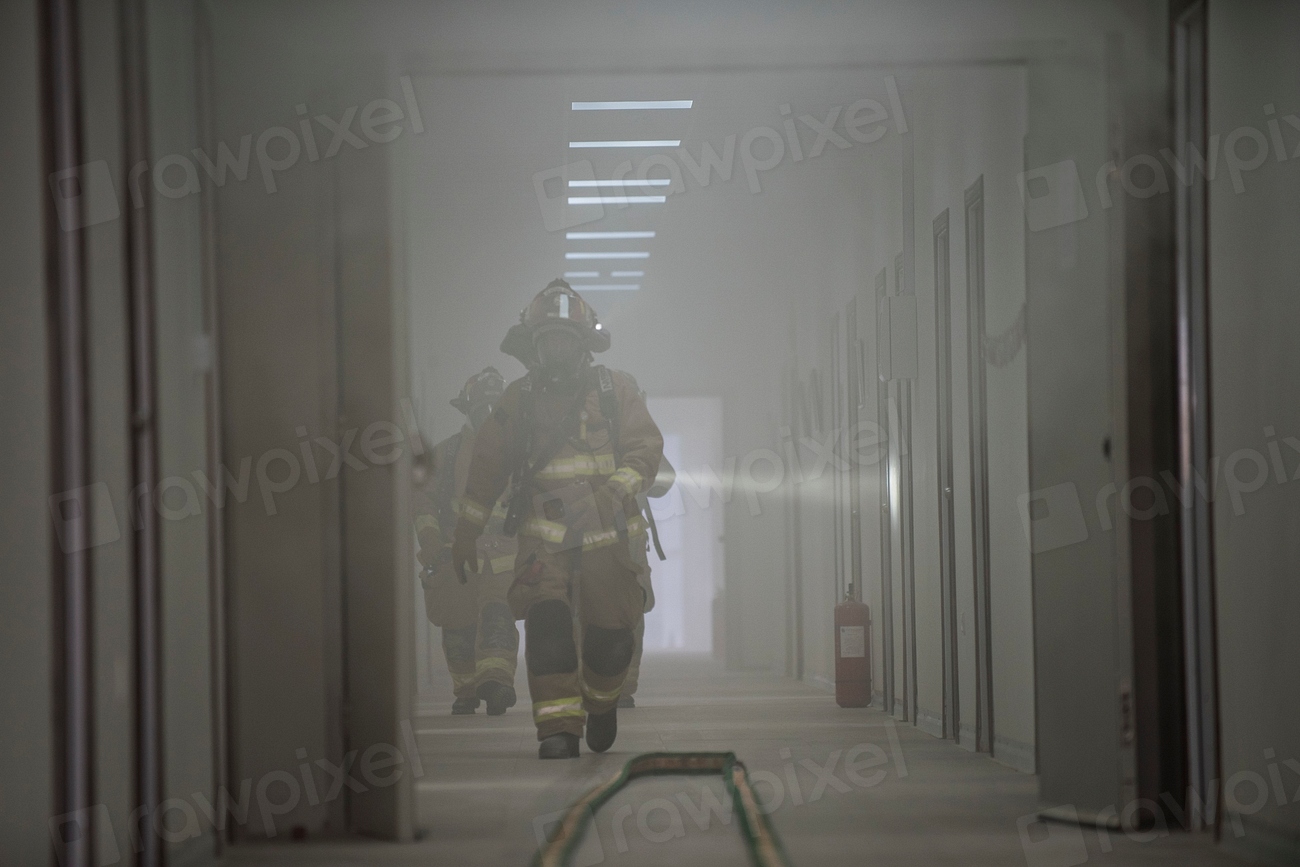 Bilanț de weekend pentru pompieri: peste 4.500 de intervenții, inclusiv sute de incendii și mesaje RO-ALERT