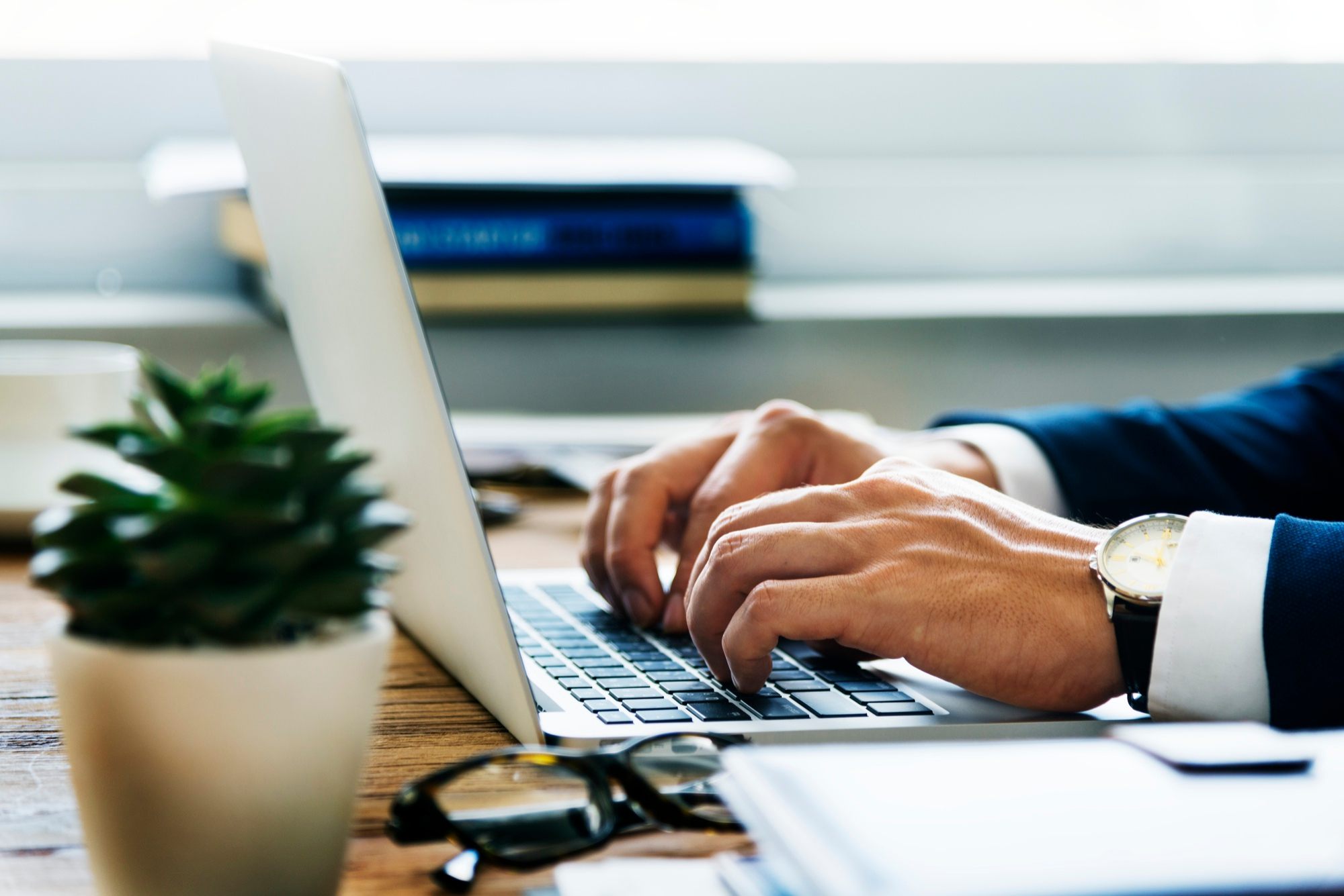 Instrumente financiare online: cum poți calcula salariul, pensia sau economiile