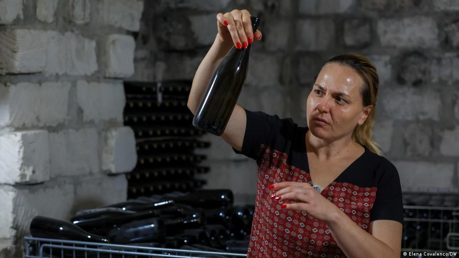 De la vinul de casă la exporturile europene: povestea familiei Neamțu din Republica Moldova
