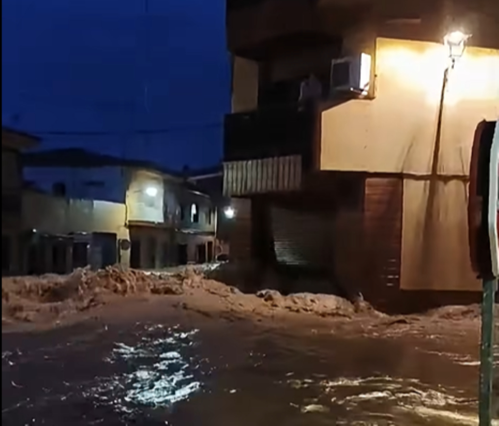 Inundații catastrofale în Spania: patru persoane au murit după ploi care au înregistrat 700 de litri pe metru pătrat