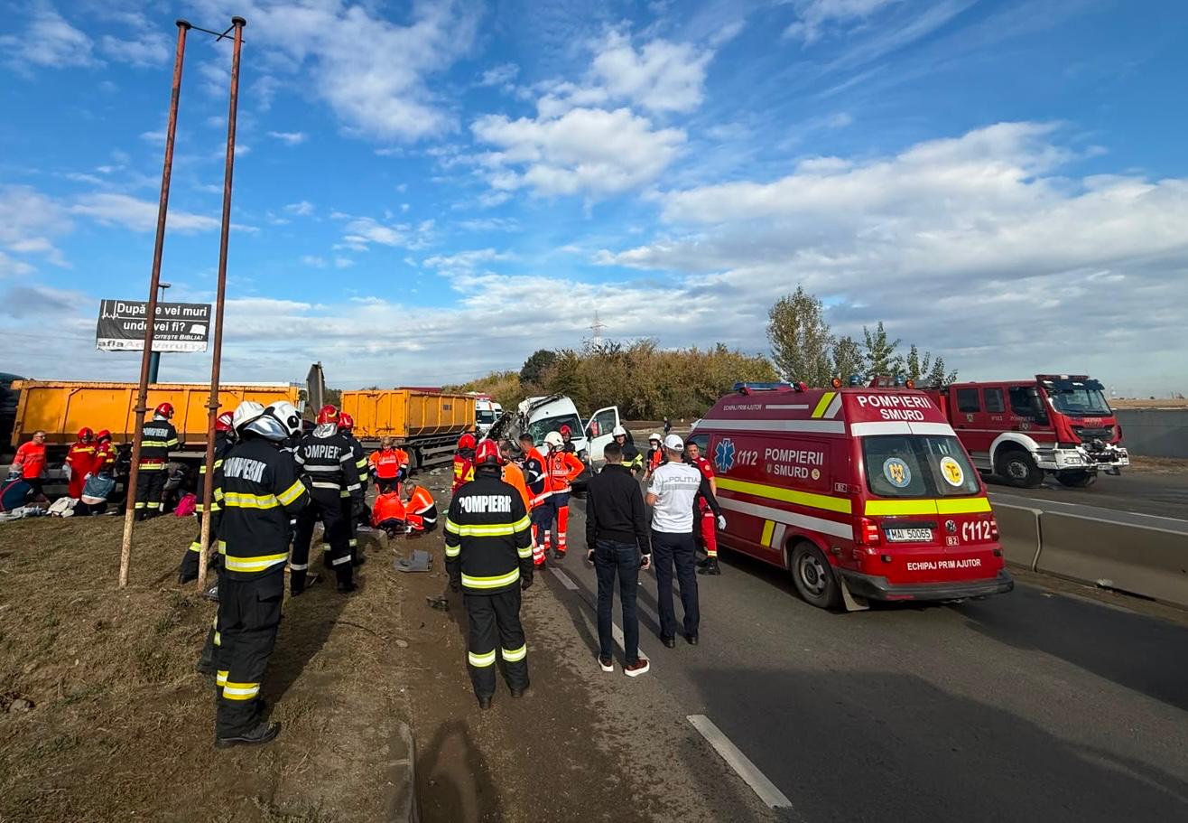 Accident violent pe DN7, în zona Buftea: două persoane au murit și 18 persoane au fost rănite