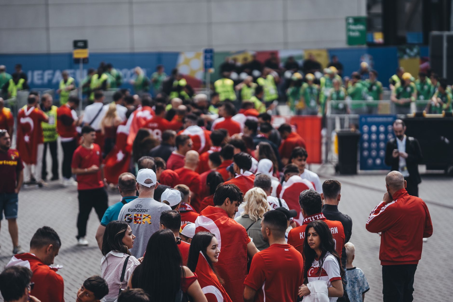 Galatasaray solicită garanții de la UEFA pentru siguranța delegației în Franța