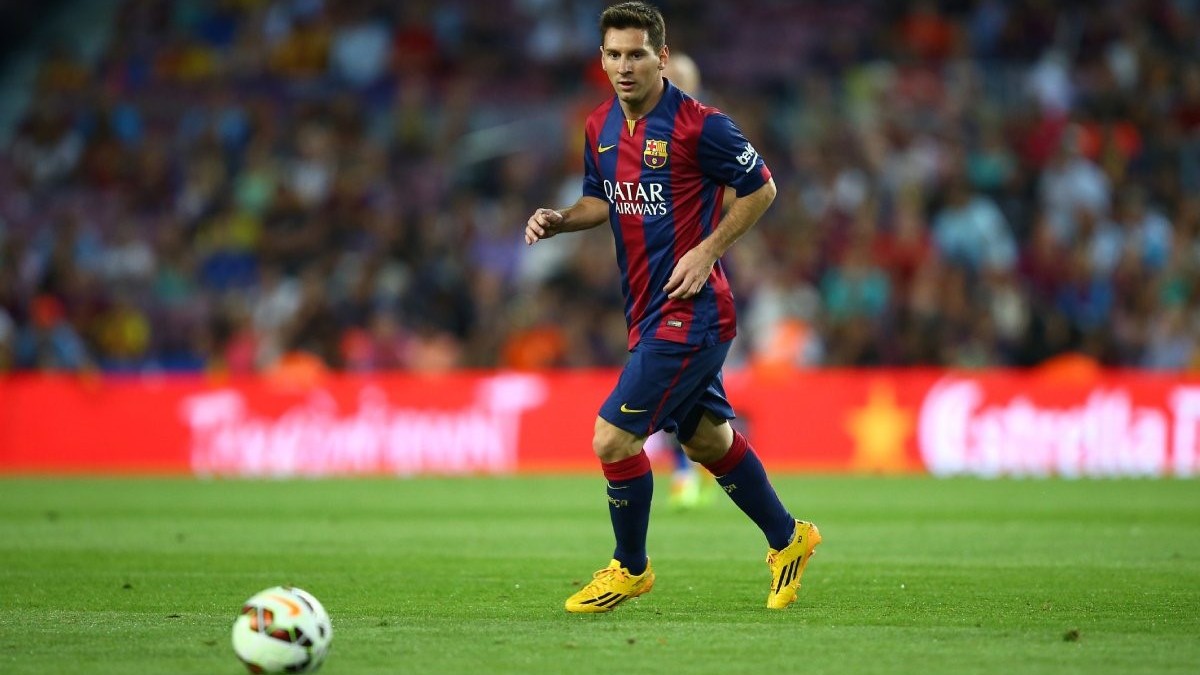 Tricou și banderolă semnate de Messi furate în timpul revoltelor din Paris