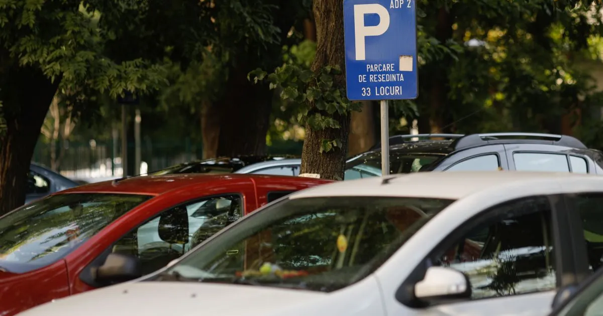 Licitații de parcare în România: locurile de reședință au ajuns să coste peste 30.000 de lei pe an
