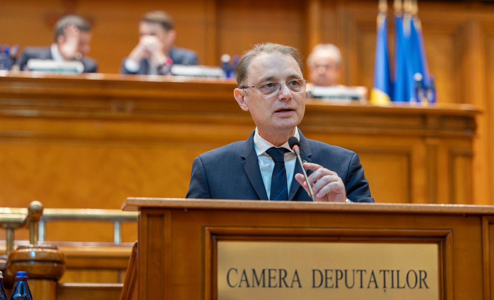 Premierul Luca Niculescu anunță începerea activității Guvernului încă din această seară