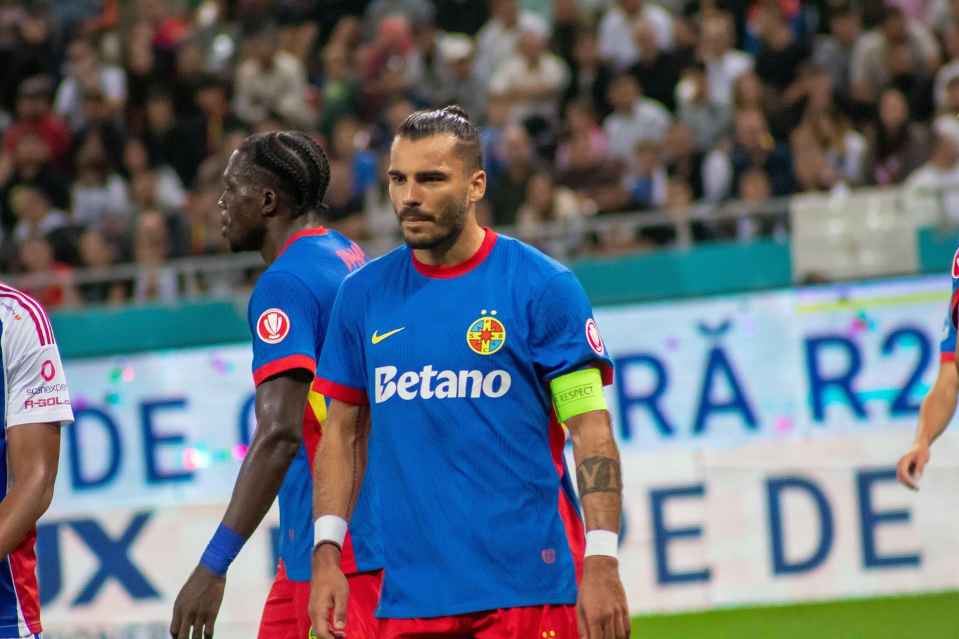 Probleme medicale la FCSB: Karlo Muhar ar putea rata derby-ul cu Rapid din cauza unei posibile fracturi