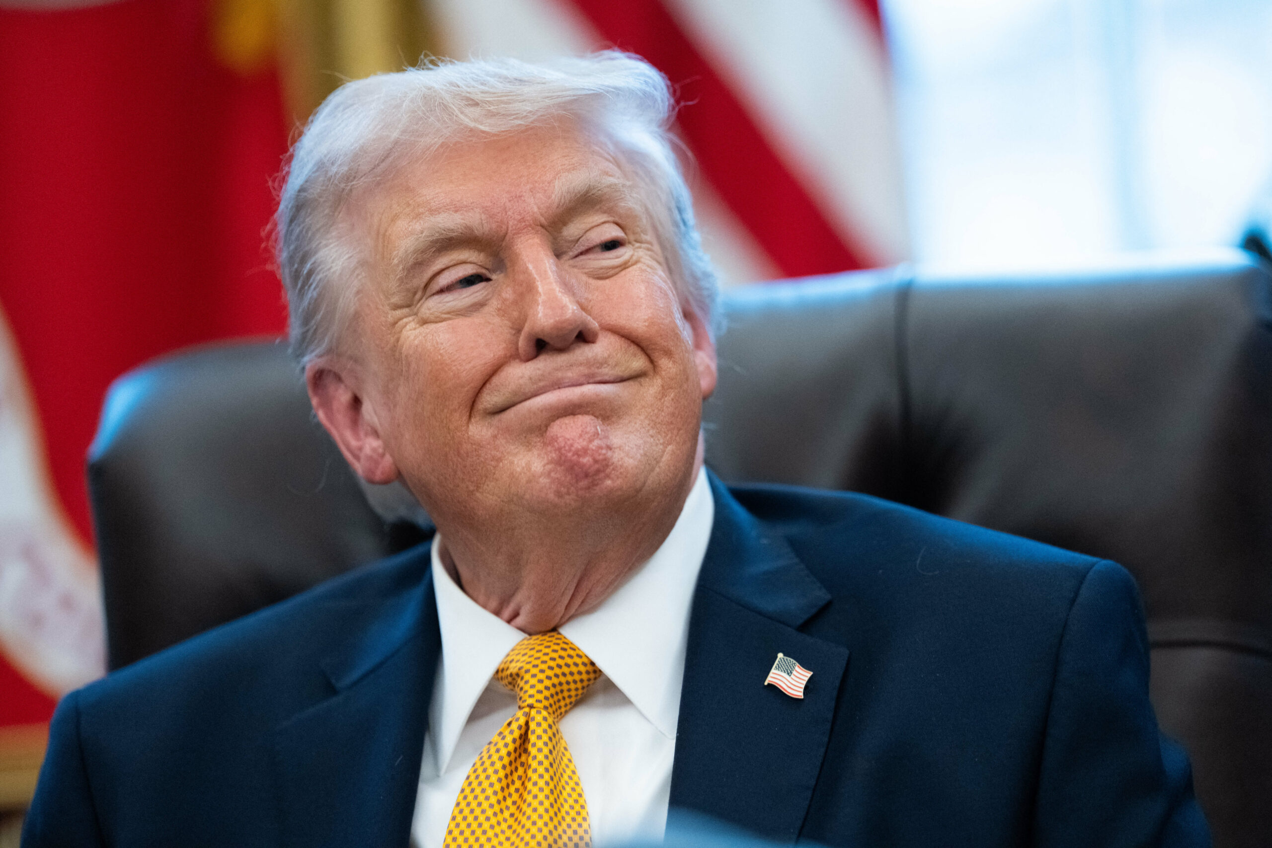 Alegătorii latino-americani se îndepărtează de Trump din cauza deportărilor în masă