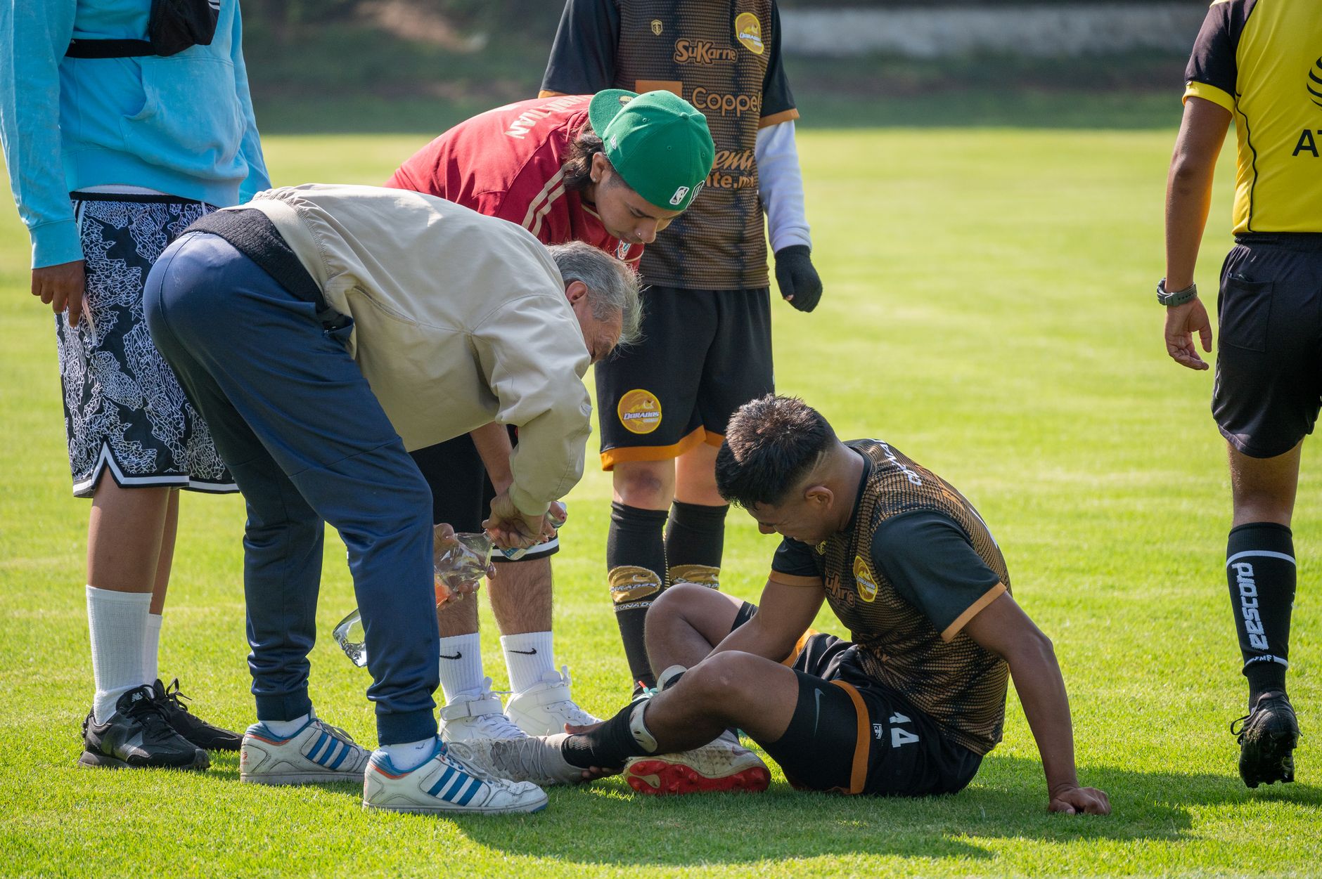 Cristiano Ronaldo l-a susținut pe Kvaratskhelia după accidentarea gravă suferită în Liga Campionilor