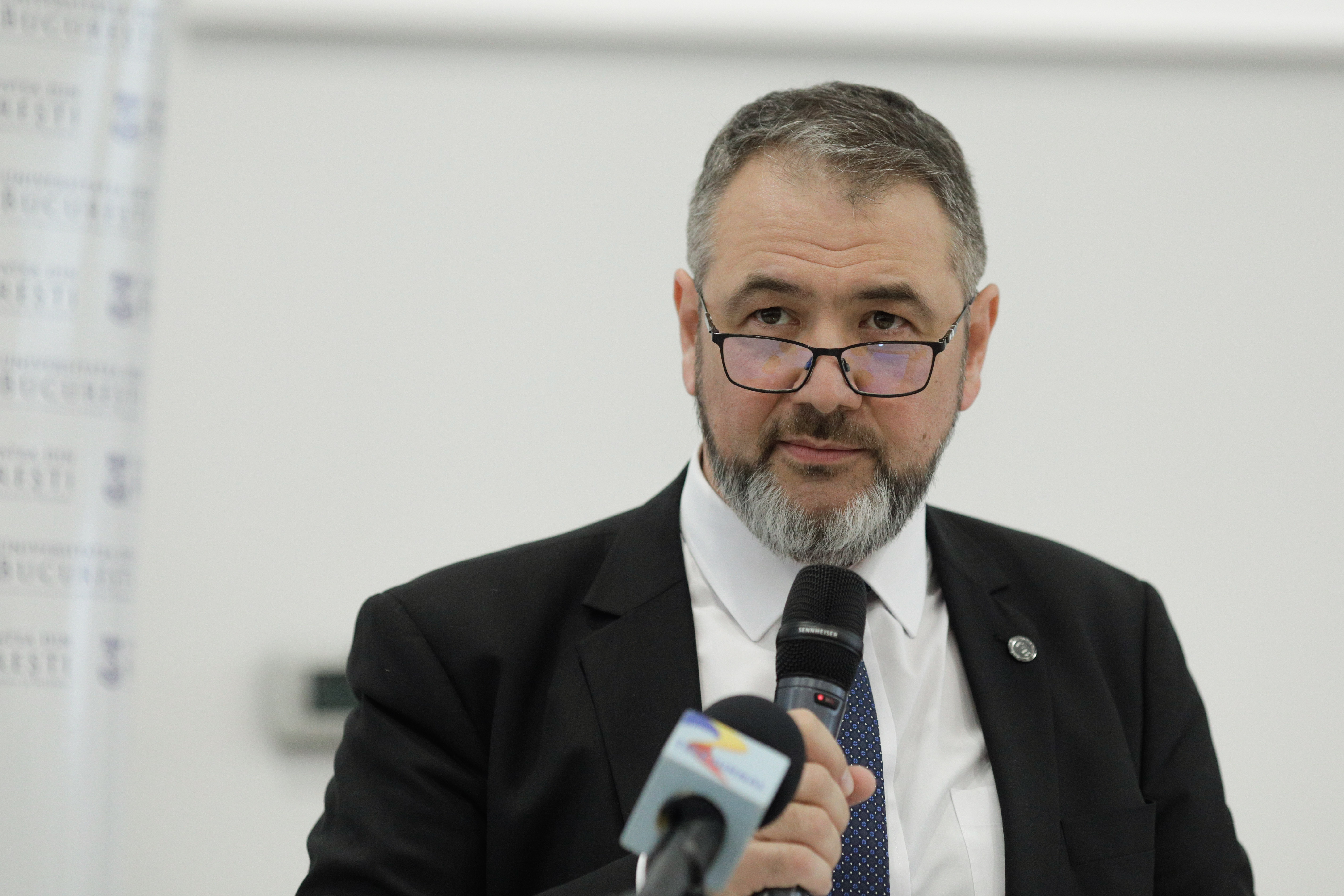 Sorin Costreie propune dublarea pedepselor pentru violența asupra profesorilor după incidentul din Bistrița