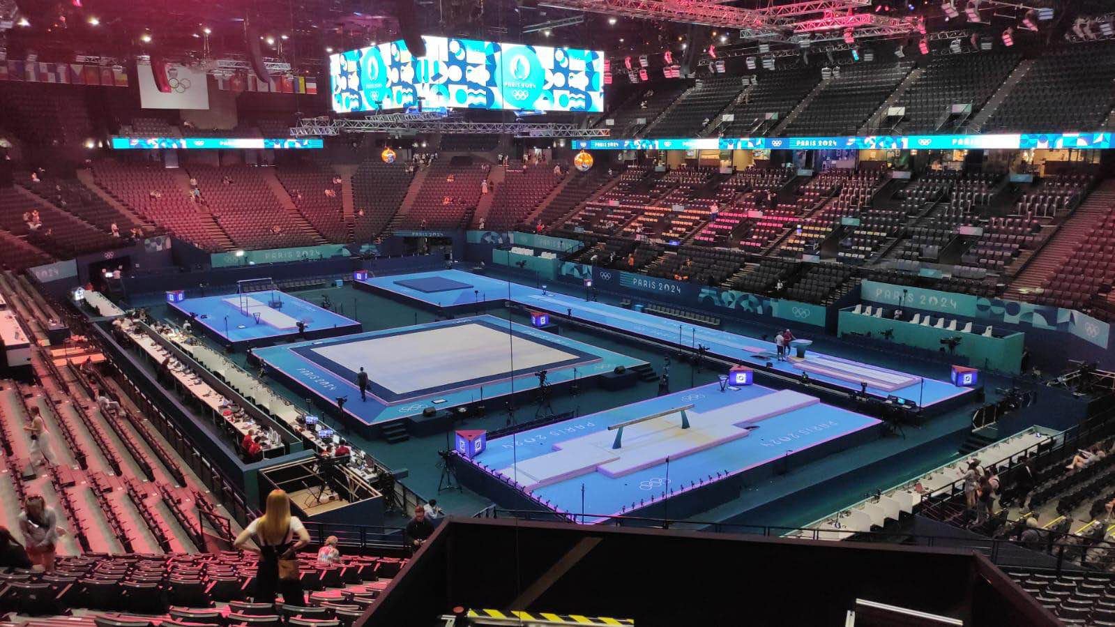 China a câștigat medalia de aur la gimnastica pe echipe, la Campionatul Mondial de la Rotterdam