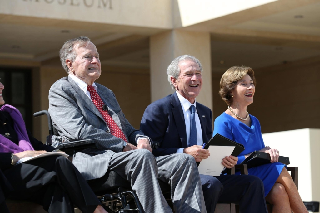 Familia Bush sprijină un democrat în Texas, semnalând diviziuni majore în tabăra republicană