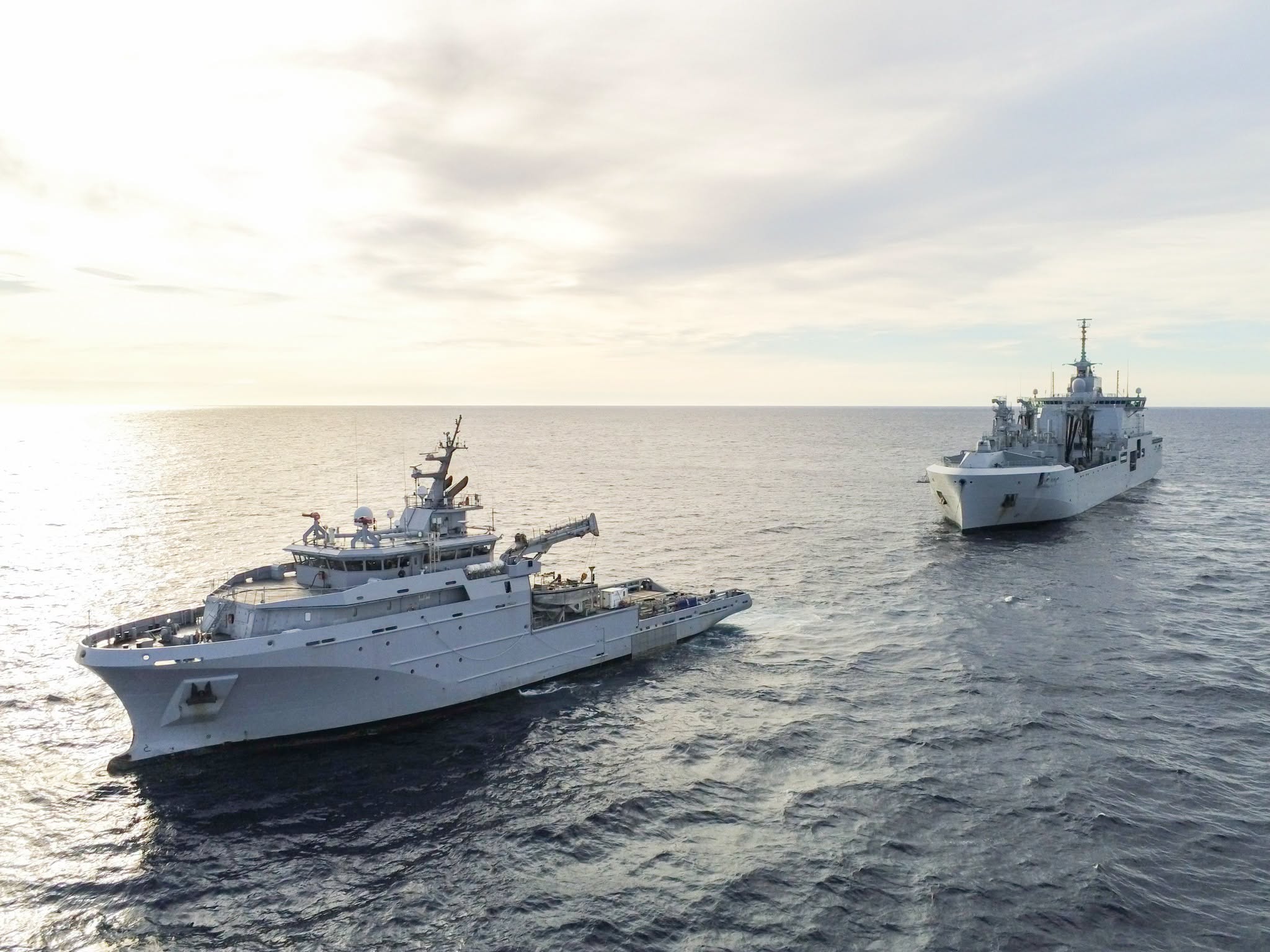 Drone neautorizate au survolat baze militare și portul naval din Toulon, în timpul unui exercițiu de apărare