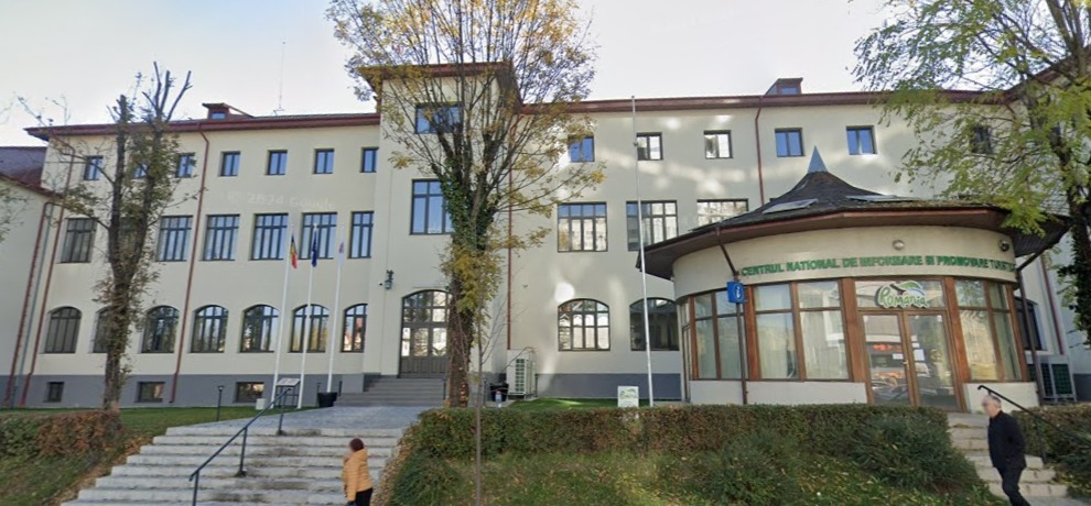 Incident violent într-un liceu din Pitești: elev de 15 ani a intrat în școală cu un obiect tăietor