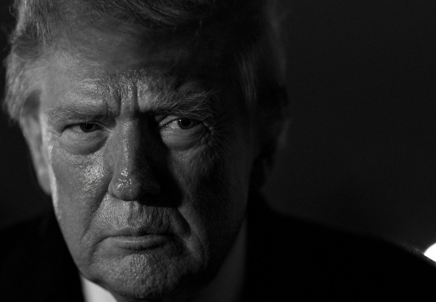 Tensiuni diplomatice între Donald Trump și Volodimir Zelenski: Analiza comportamentului liderului american