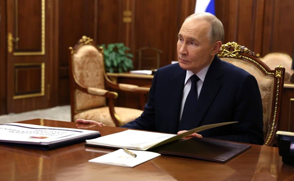 Vladimir Putin susține că Rusia nu dorește un conflict cu Europa și critică poziția Uniunii Europene