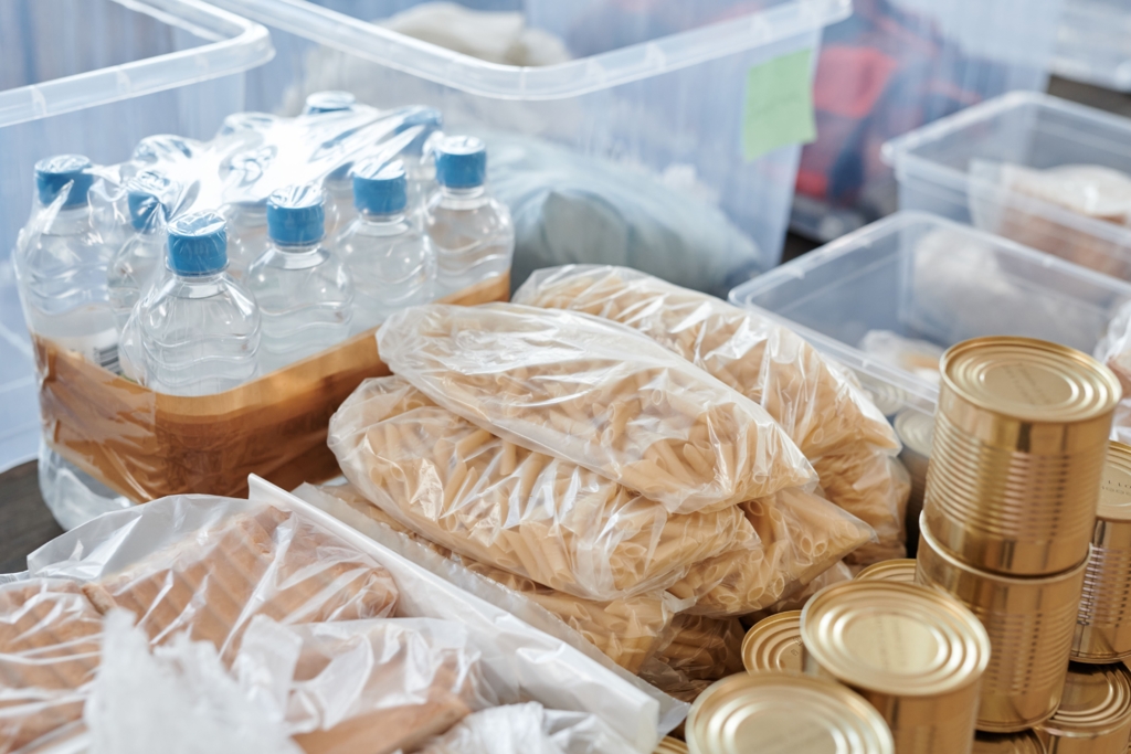 Guvernul Regatului Unit recomandă britanicilor constituirea unor rezerve de alimente și apă pentru 72 de ore