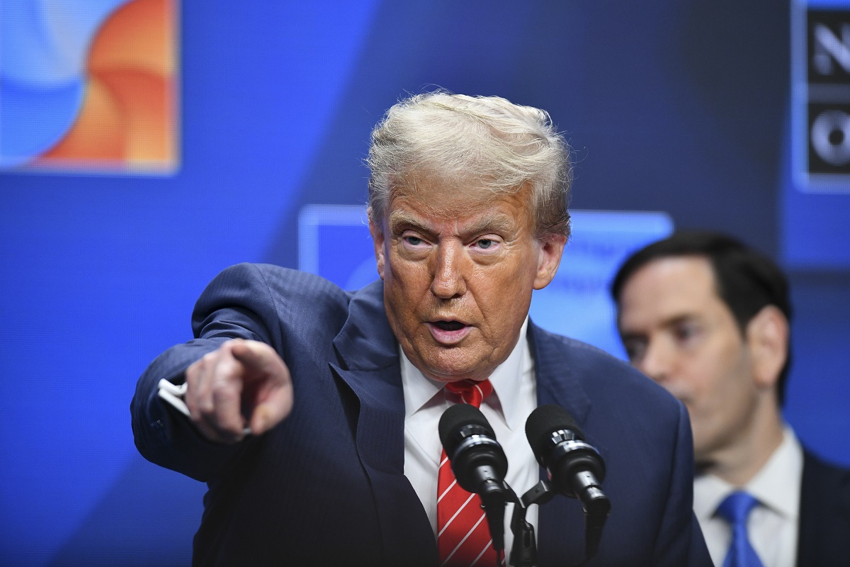Donald Trump îl susține pe Michael Whatley în Carolina de Nord și îi acuză pe democrați că promovează comunismul