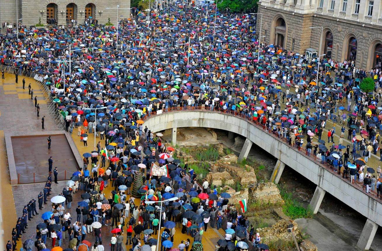 Mii de oameni au manifestat în Venezuela pentru întoarcerea Mariei Corina Machado și organizarea alegerilor
