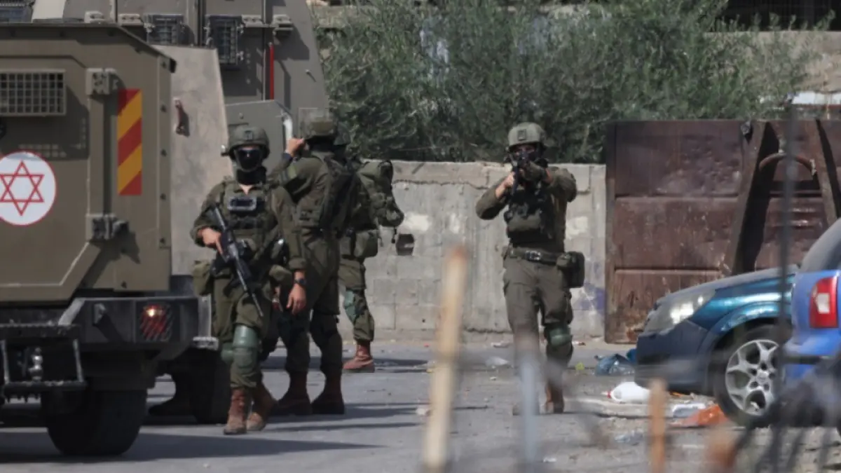 Benjamin Netanyahu ordonă izolarea completă a Cisiordaniei după un atac armat la Hebron