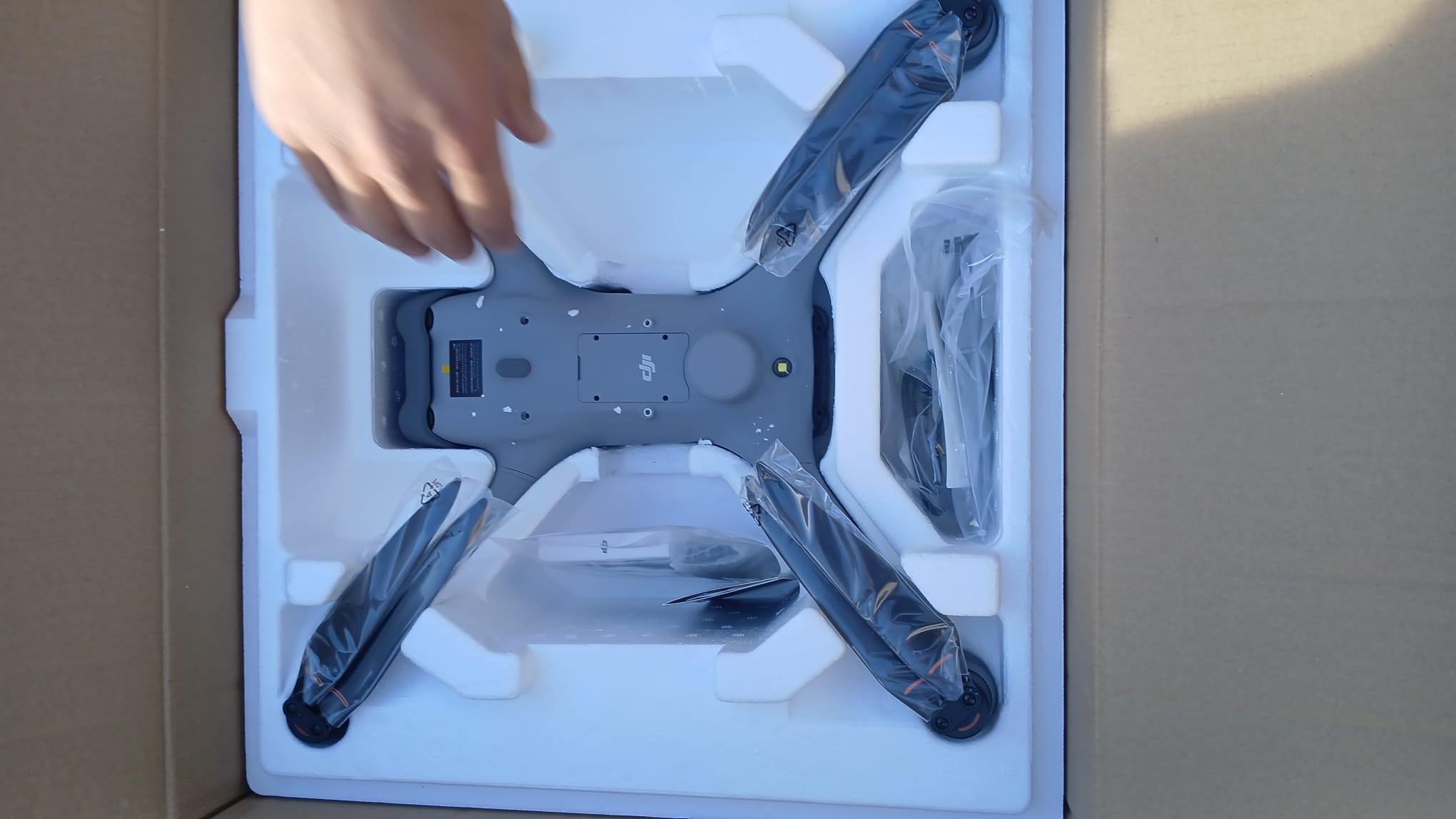 Drone de mare valoare și echipamente de transport descoperite de autoritățile vamale la Calafat