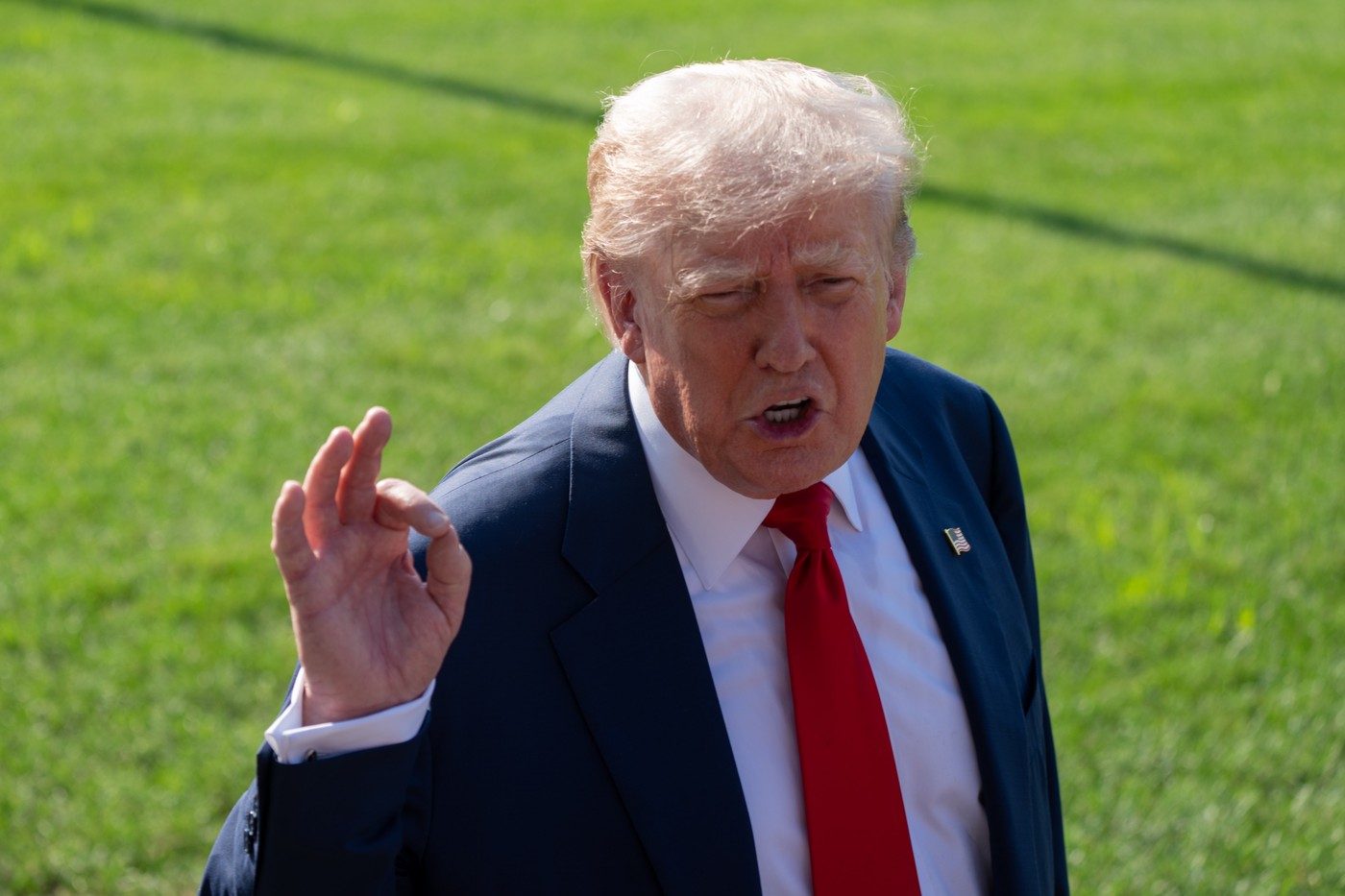 Donald Trump promite un dividend de 5.000 de dolari pentru fiecare adult din SUA dacă republicanii câștigă alegerile