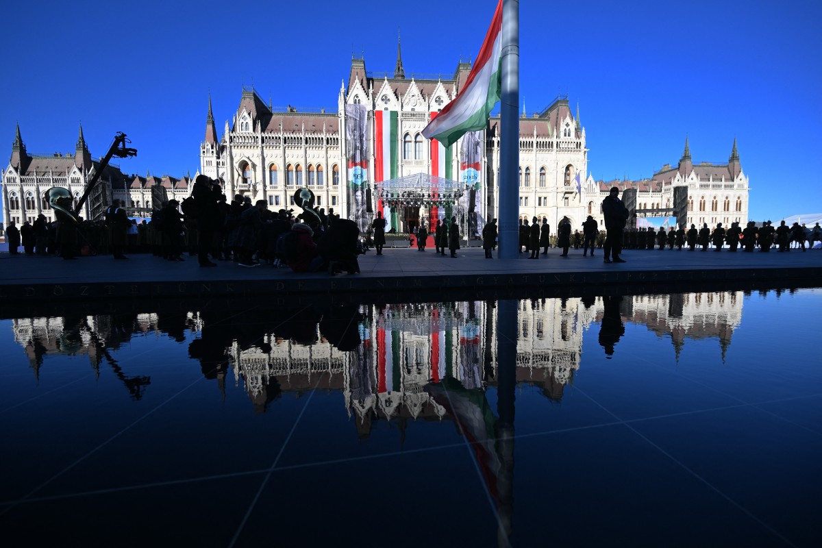 Budapesta comemorează victimele necunoscute ale Revoluției din 1956 prin puncte comemorative în spațiul public